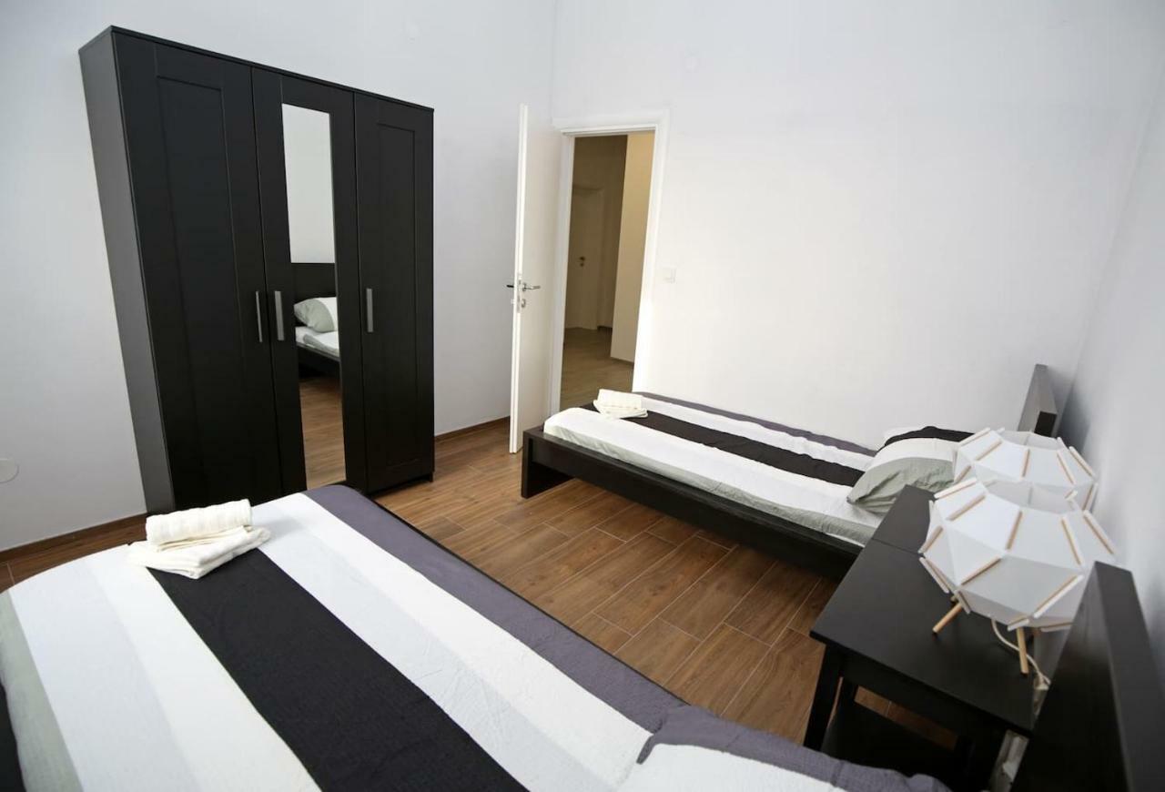 Modern Guest House Rak With Beautiful Pool Sibenik Luaran gambar