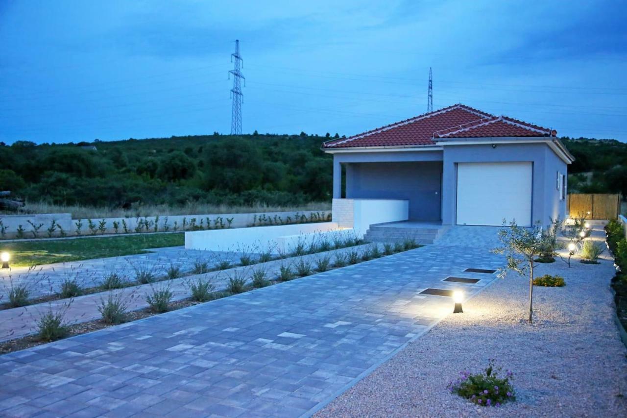 Modern Guest House Rak With Beautiful Pool Sibenik Luaran gambar